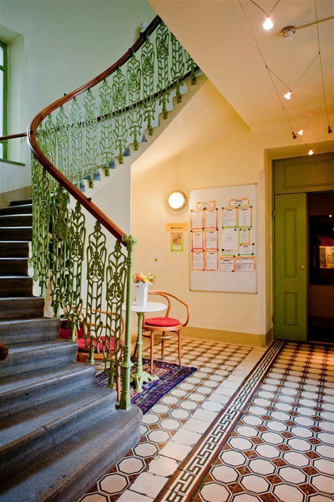Aparthotel Amelie Вена Экстерьер фото